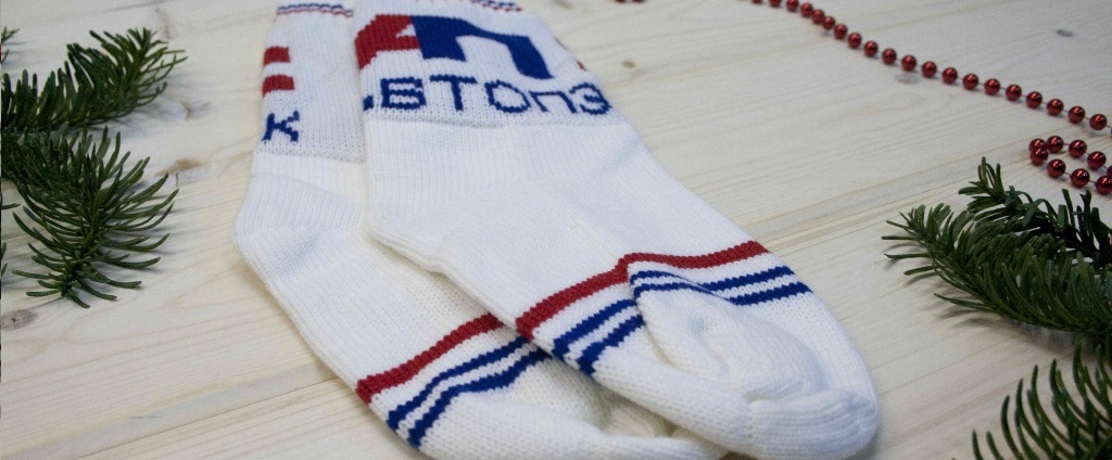 Белые носки с логотипом на заказ (рис.1) | Текстильпринт, Москва