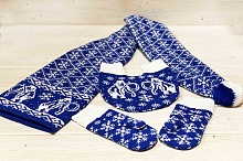 Шапка, варежки и шарф с рисунками синие