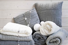 Пледы и подушки для дома разных видов вязок